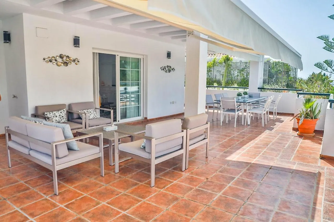 Penthouse Balcon De Puente Romano With Sea Views Marbella Spain