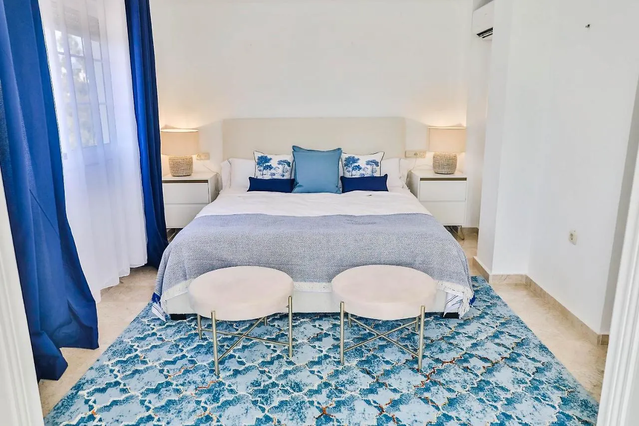 Apartment Penthouse Balcon De Puente Romano With Sea Views Marbella